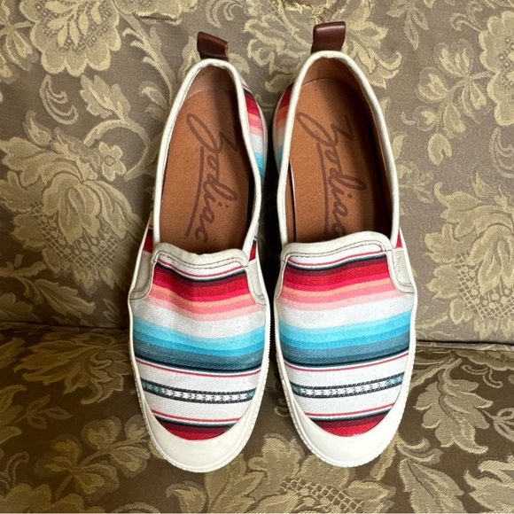 Zodiac multicolor canvas slip on sneakers women size 8.5 M - Picture 6 of 11